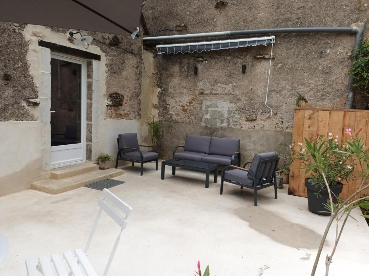 Gite La Taniere Classe 3 Etoiles Avec Terrasse Et Piscine Vila La Bachellerie Exterior foto