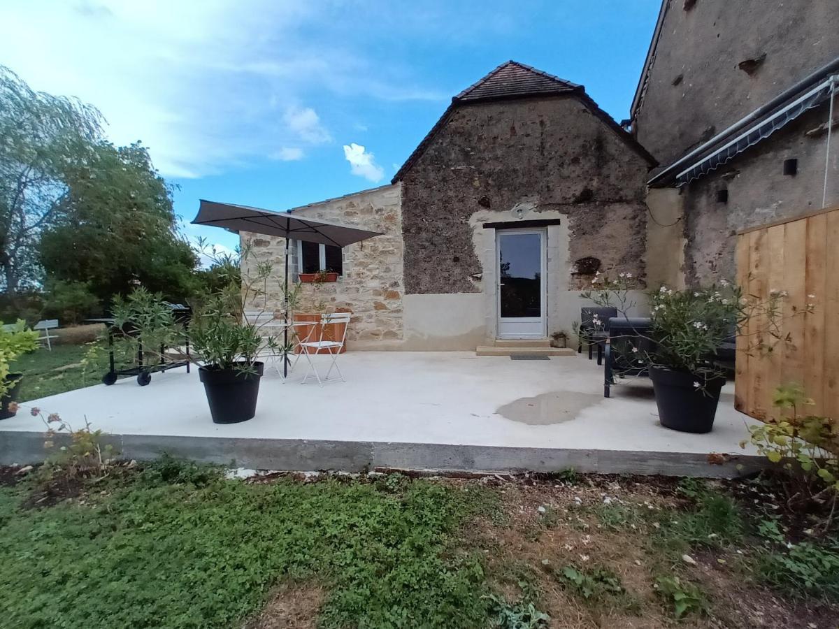 Gite La Taniere Classe 3 Etoiles Avec Terrasse Et Piscine Vila La Bachellerie Exterior foto