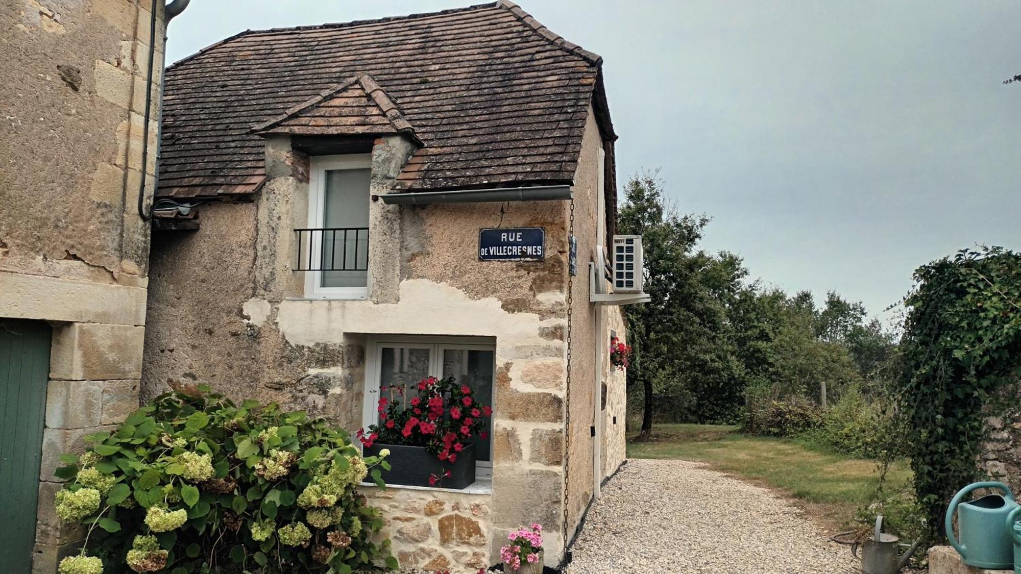 Gite La Taniere Classe 3 Etoiles Avec Terrasse Et Piscine Vila La Bachellerie Exterior foto